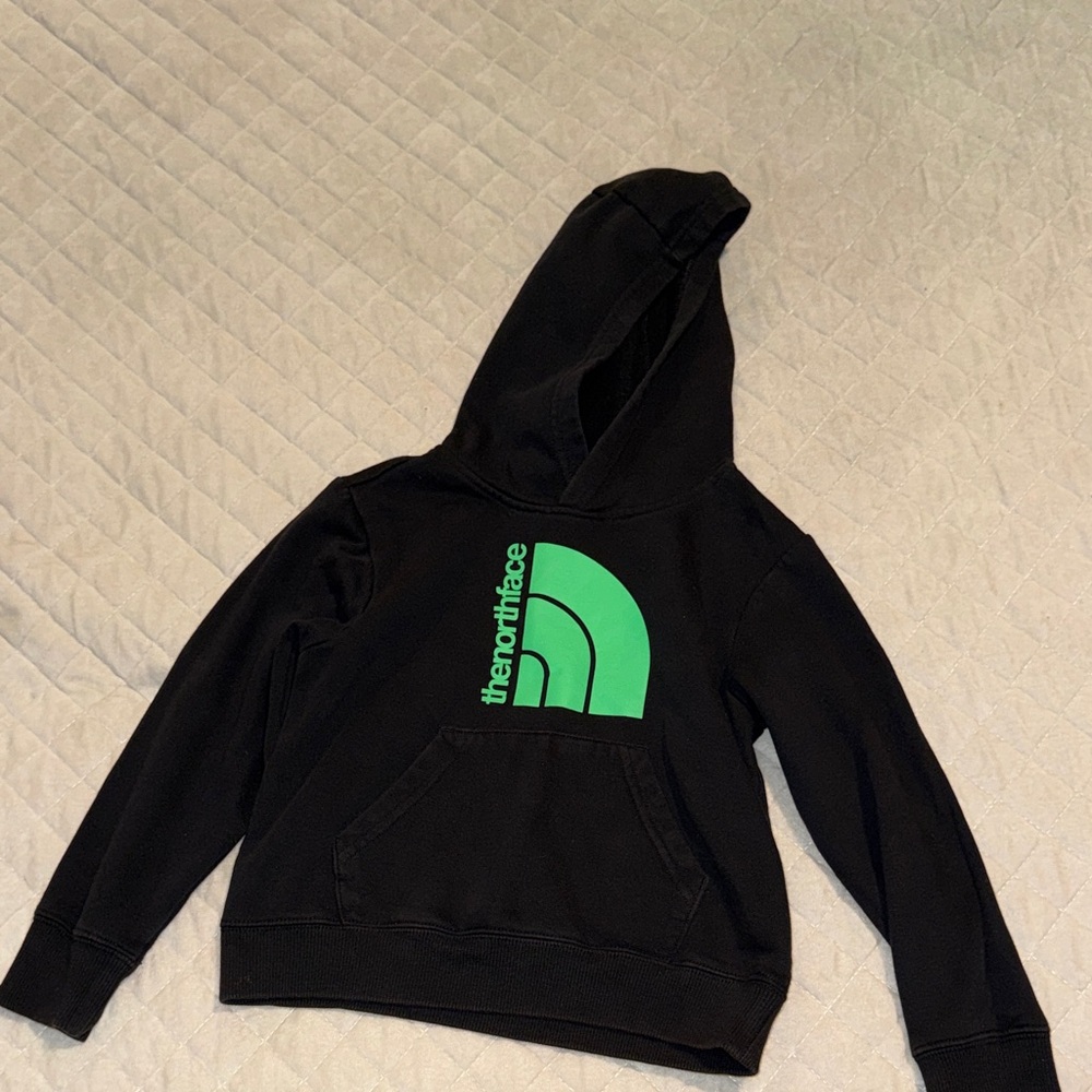 Northface Boys Hoodie XS (6) Black